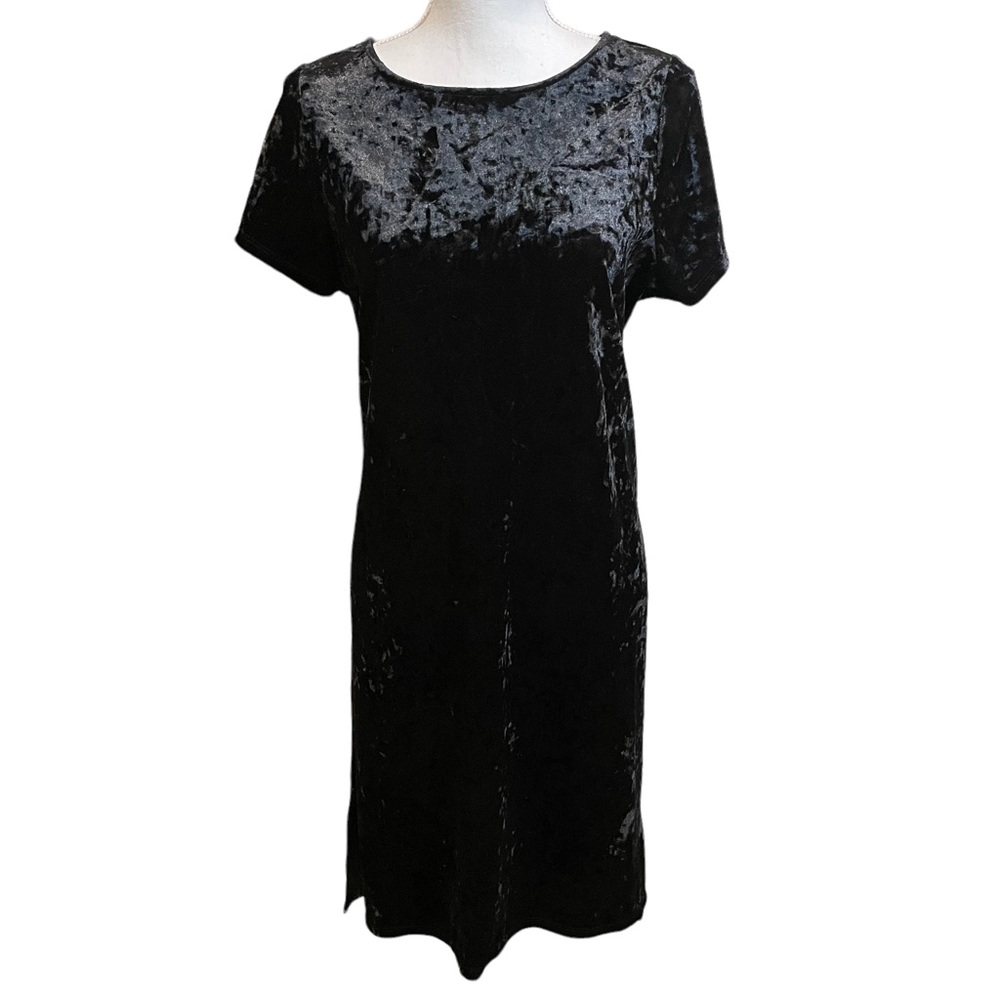 Torrid Crushed Velvet Cap Sleeve Dress. Size M/L